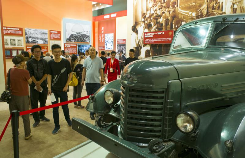 人均GDP超6萬(wàn) 70年增長(zhǎng)70倍