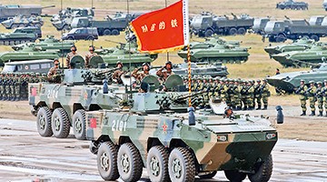 精銳傾巢出動海陸空立體實(shí)戰(zhàn) ?中俄明星裝備軍演合力“亮劍”