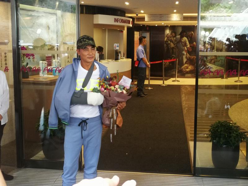 任達(dá)華簡(jiǎn)單，就 是 快 樂