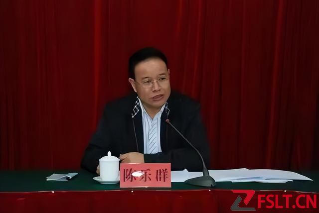 廣東“財色大老虎”，斂財千萬，58歲找20歲情人，只為延續(xù)香火