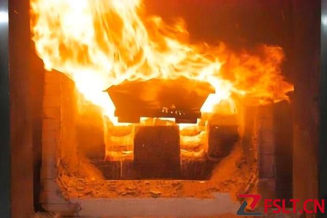 金錢真的是萬(wàn)能的嗎？廣東男子離奇失蹤，誰(shuí)料竟是頂替富商被火化