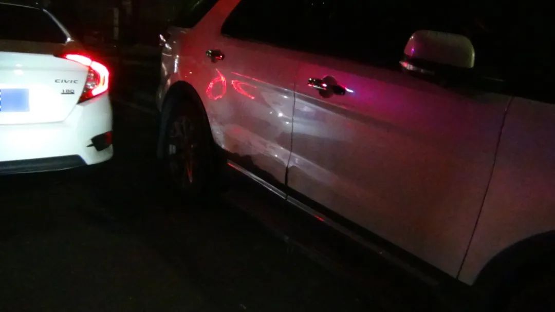 作死！醉駕司機沖卡逃逸，結(jié)果讓人大呼舒服…(圖11)