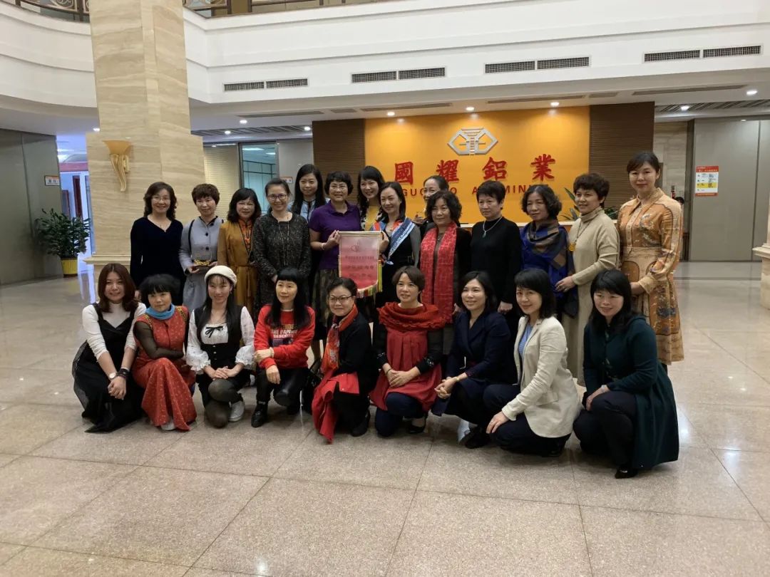 佛商巾幗：芳華正茂，美麗綻放！(圖5)